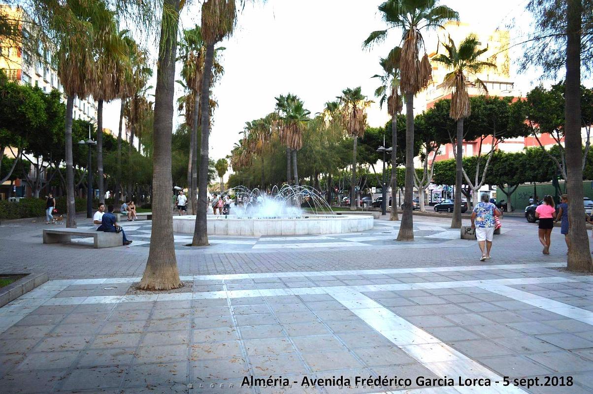 13 ALMERIA - RAMBLA FREDERICO GARCIA LORCA (56).JPG